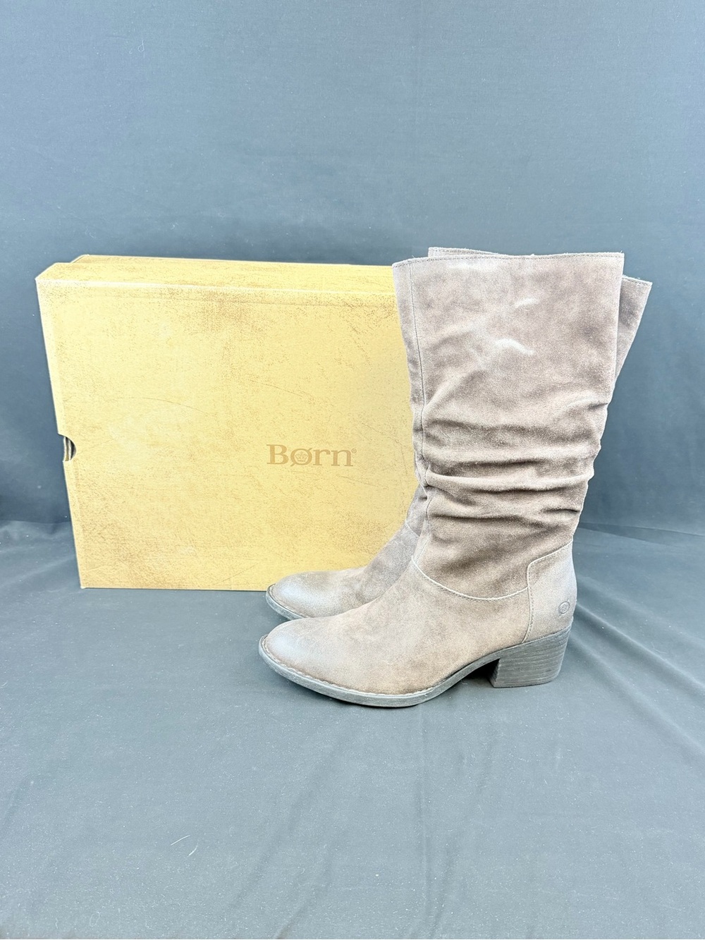 Born Women's Peavy Grey boots size 9 M